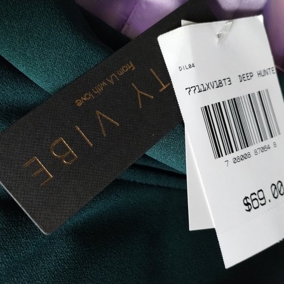 Green mini dress with rhinestones - Picture 5 of 5